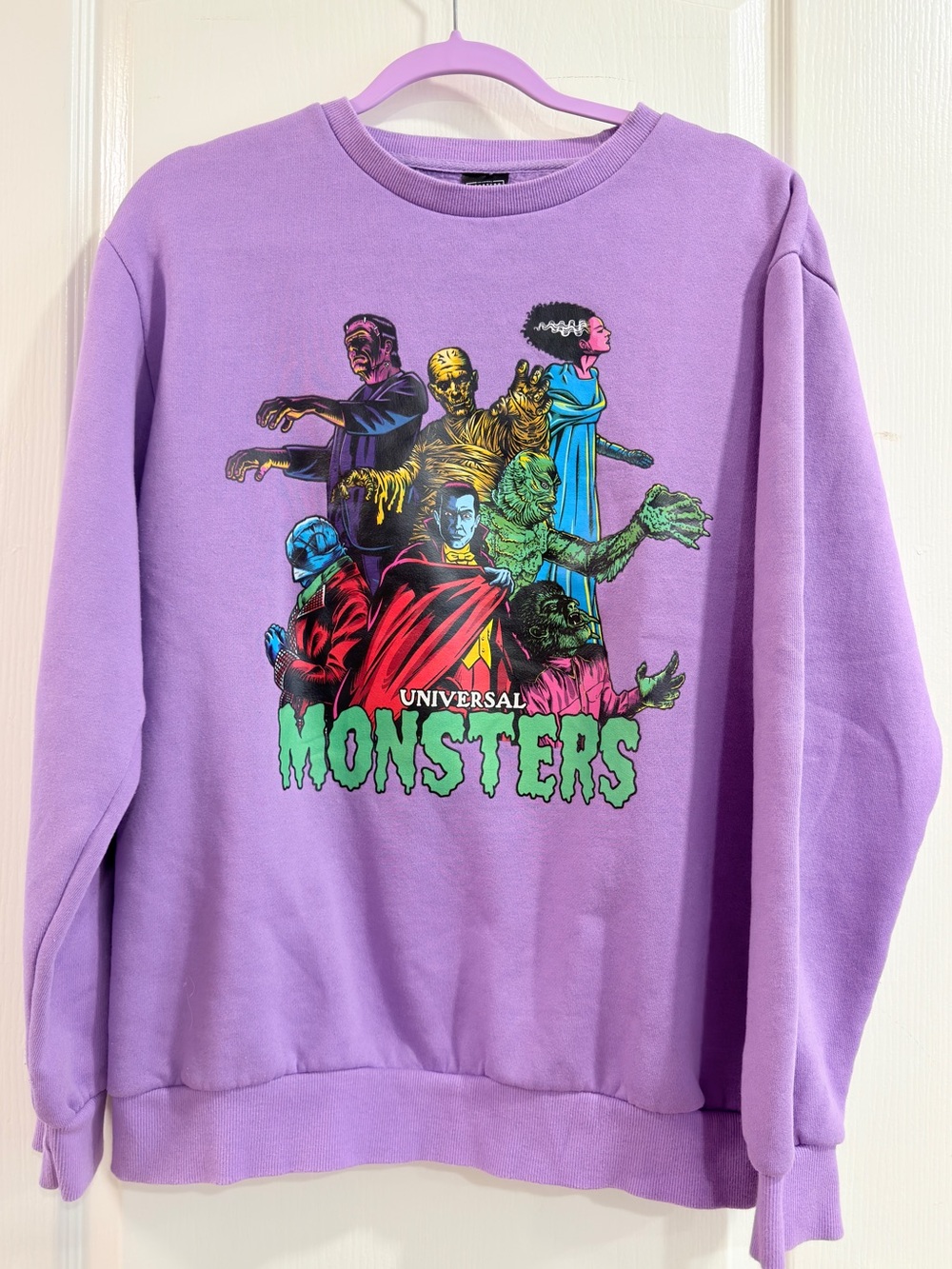 Cakeworthy Universal Monsters Purple Graphic Sweatshirt Large Unisex